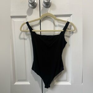 SKIMS FITS EVERYBODY SQUARE NECK BODYSUIT | ONYX